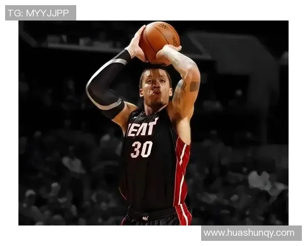 外国神级足球明星的传奇故事与球场上的辉煌时刻回顾 外国神级足球明星的传奇故事与球场上的辉煌时刻回顾