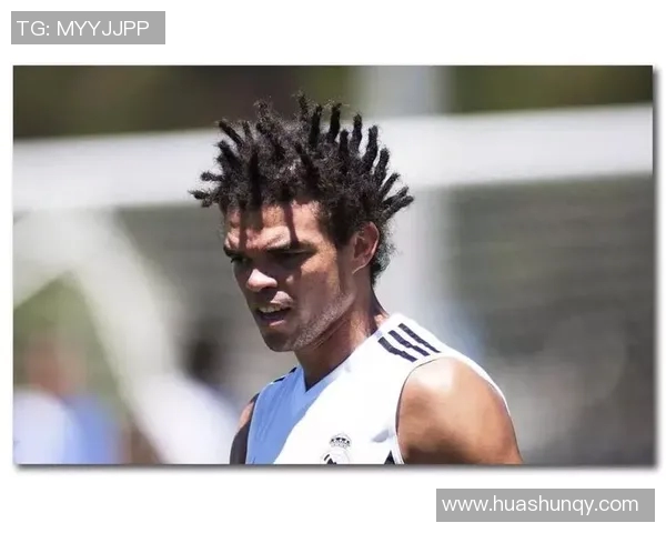 足球明星女性发型大揭秘时尚潮流与个性风格的完美结合