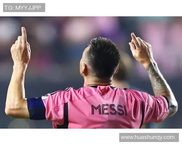 足球明星与超模携手演绎时尚广告展现运动魅力与优雅风范 足球明星与超模携手演绎时尚广告展现运动魅力与优雅风范